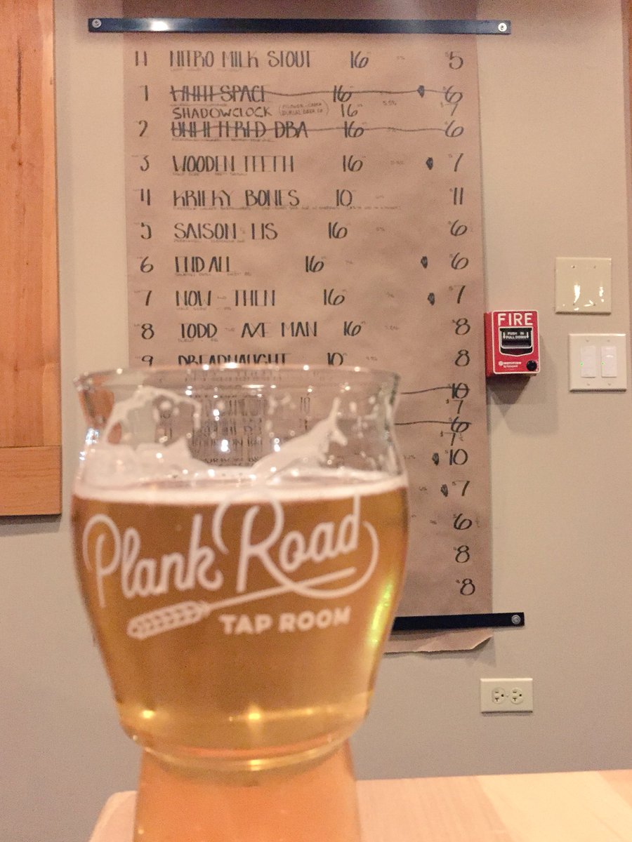 Beerdukeduchess's tweet photo. Hey @BurialBeer Welcome to Illinois #shadowclock @PlankRdTapRoom https://t.co/zwgfV5EbAr