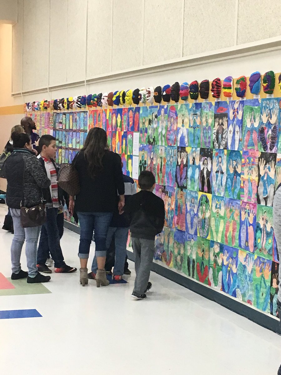 cmac920's tweet image. Such a fun night! #barronworldfamous #pisdcreatesart