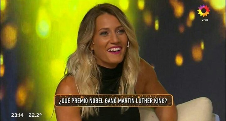 AmorPorMV's tweet photo. voy a contar acá, den RT 
#ViciconteEnLaTribunaDeGuido https://t.co/iqk0q47qIA