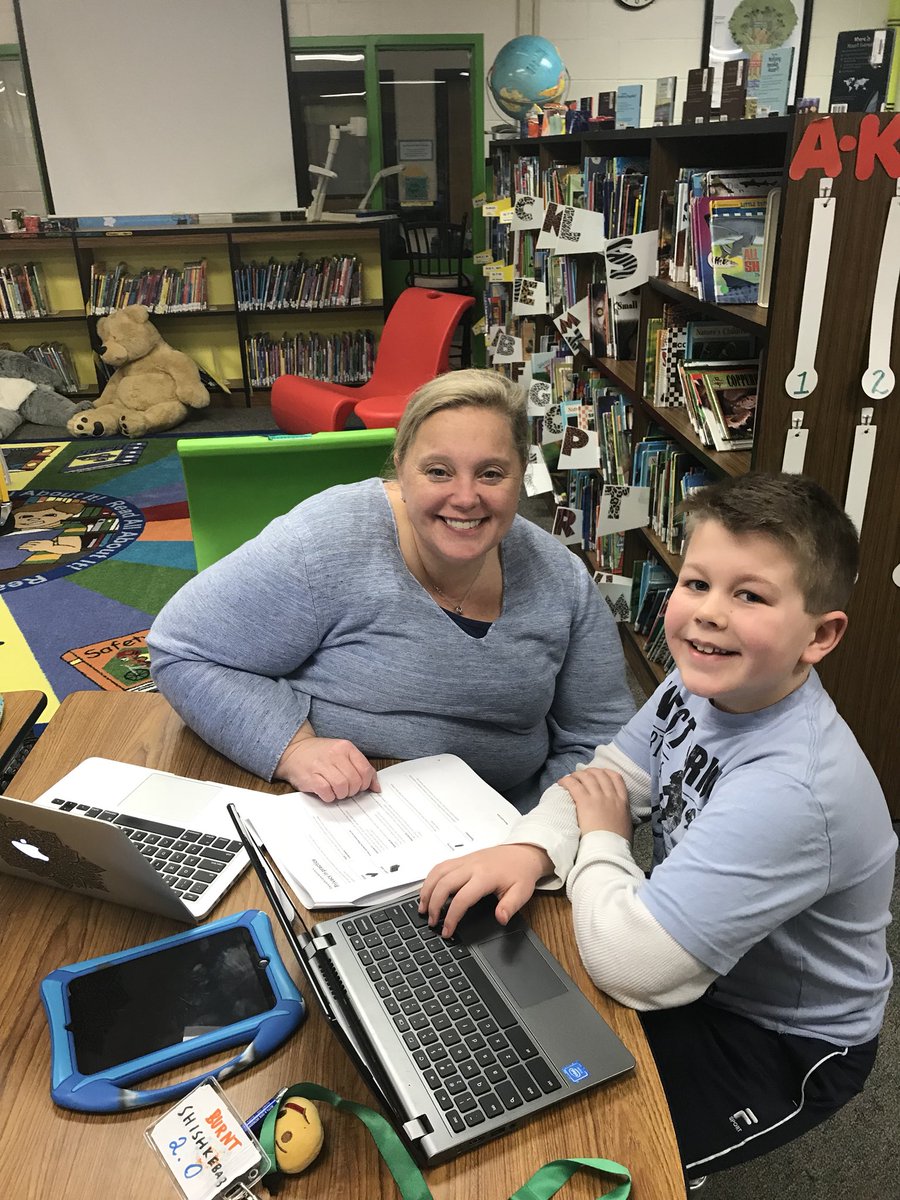 mrspalone10's tweet image. So many amazing Deer Run families spending time together at Parent U! We even had guests from Glacier Ridge. 😊@dreDCSD