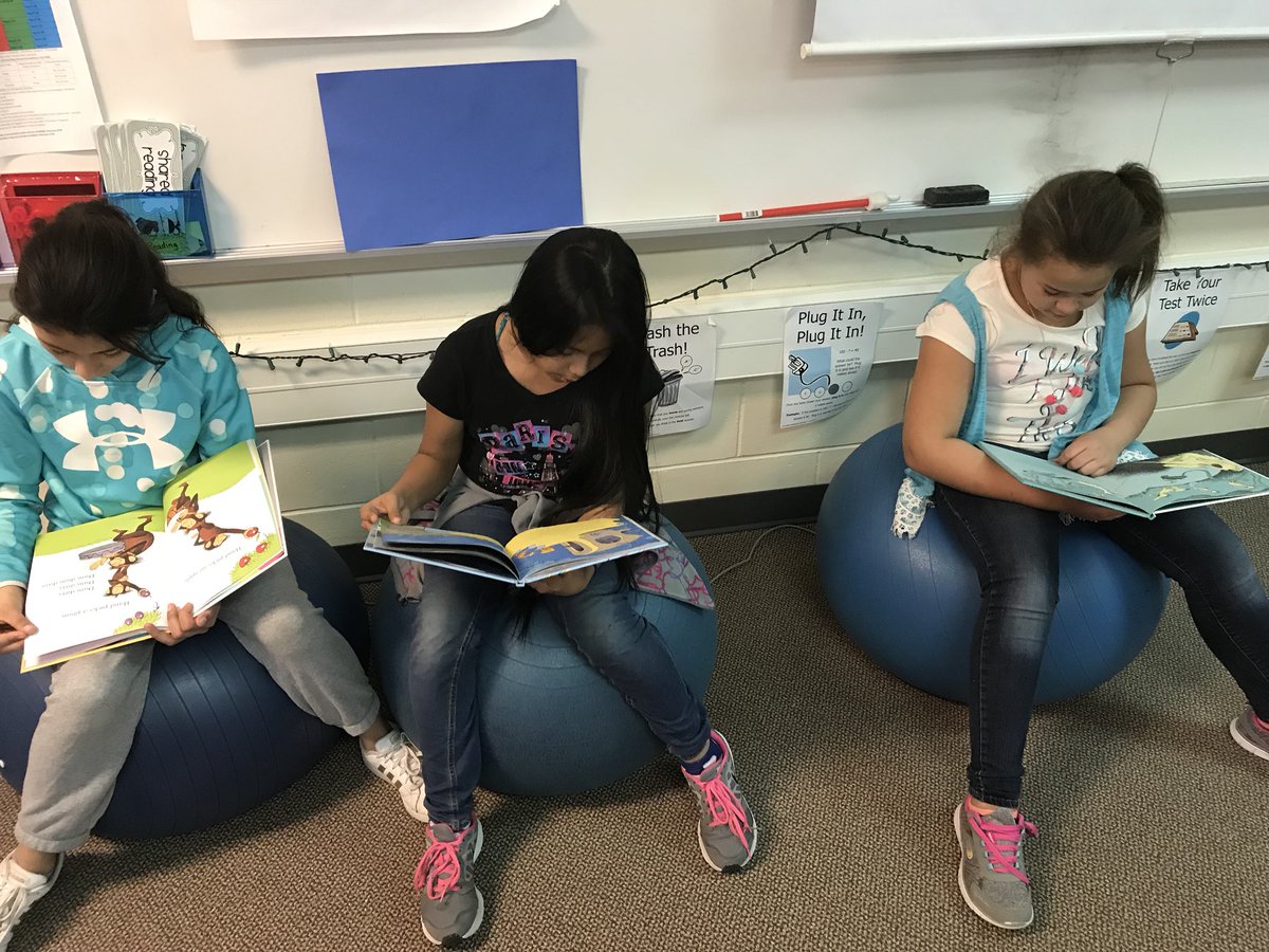 jamiefinecy's tweet photo. Read across America! DEAR https://t.co/VBfa694L2C