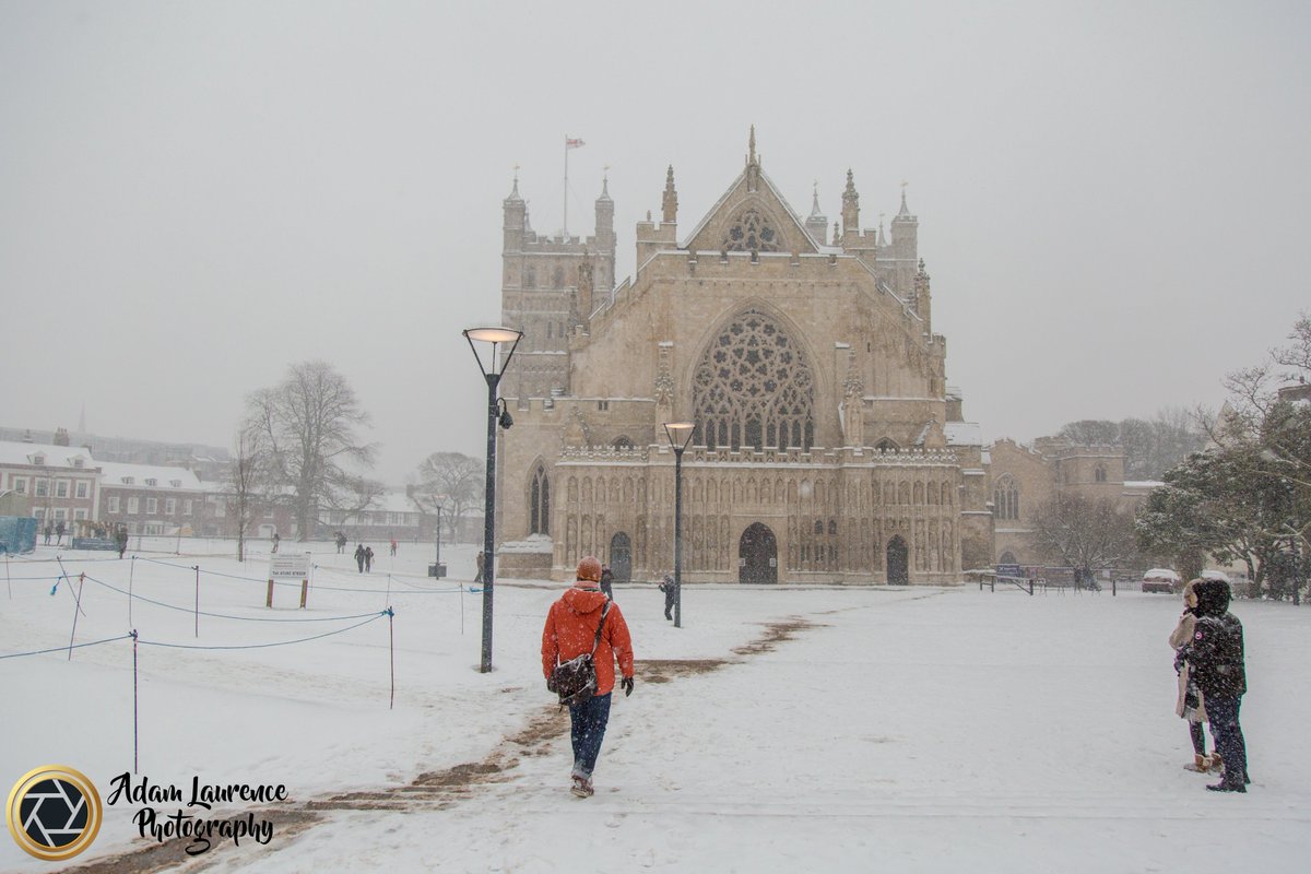 ALauPhoto's tweet photo. Spent the afternoon in the #snow in #Exeter. Traffic chaos, beautiful landmarks, snowball fights, and frozen rivers amongst much more! #SnowDay #TheBeastFromTheEast #StromEmma #photography #photos @DevonLiveNews @colleentsmith full album: https://t.co/OHRc3hD23F https://t.co/EN6u9Y3sWU