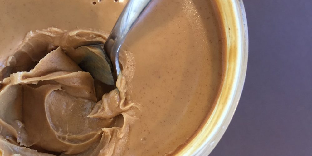 KoolFMBarrie's tweet photo. Happy #PeanutButterLoversDay!
As much as I love the classic PB &amp; J sandwich, these deliciously peanuty treats are definitely something to crave! #Pages5 - @LeannePageOnAir https://t.co/aUDkEuxXTB https://t.co/y7dhWUJRnm