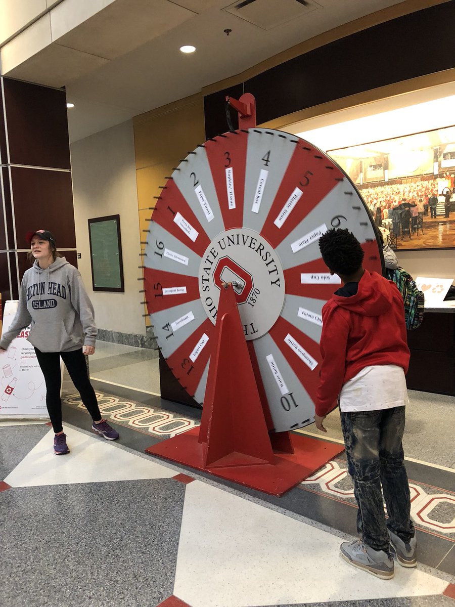 greenbuckeyes's tweet photo. Weβre here in the @ohiounion until 6:30pm giving out t-shirts and mason jars for recycling trivia! Sharpen your recycling skills for the campus residence hall competition. Come visit us before supplies run out! #Recyclemania #MeasureUp2018 #GreenBuckeyes https://t.co/yq1GL0rP6a