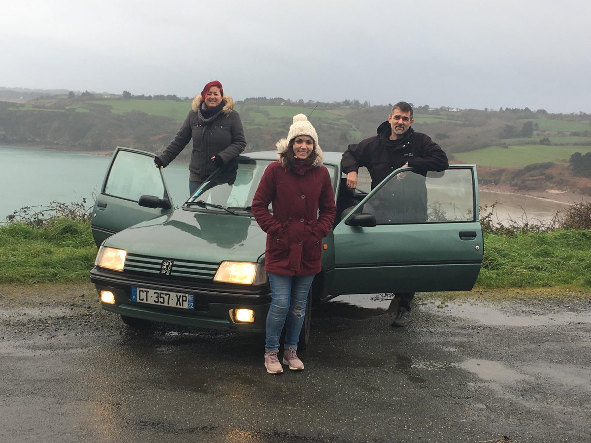 RaidFamily's tweet image. Bonjour à tous!
On se présente : Une famille (et oui nous on ne fait pas comme tout le monde), les parents et leur fille en route pour ce nouveau défi!
Surtout n’hésitez pas à nous aider en partageant et en en parlant autour de vous!