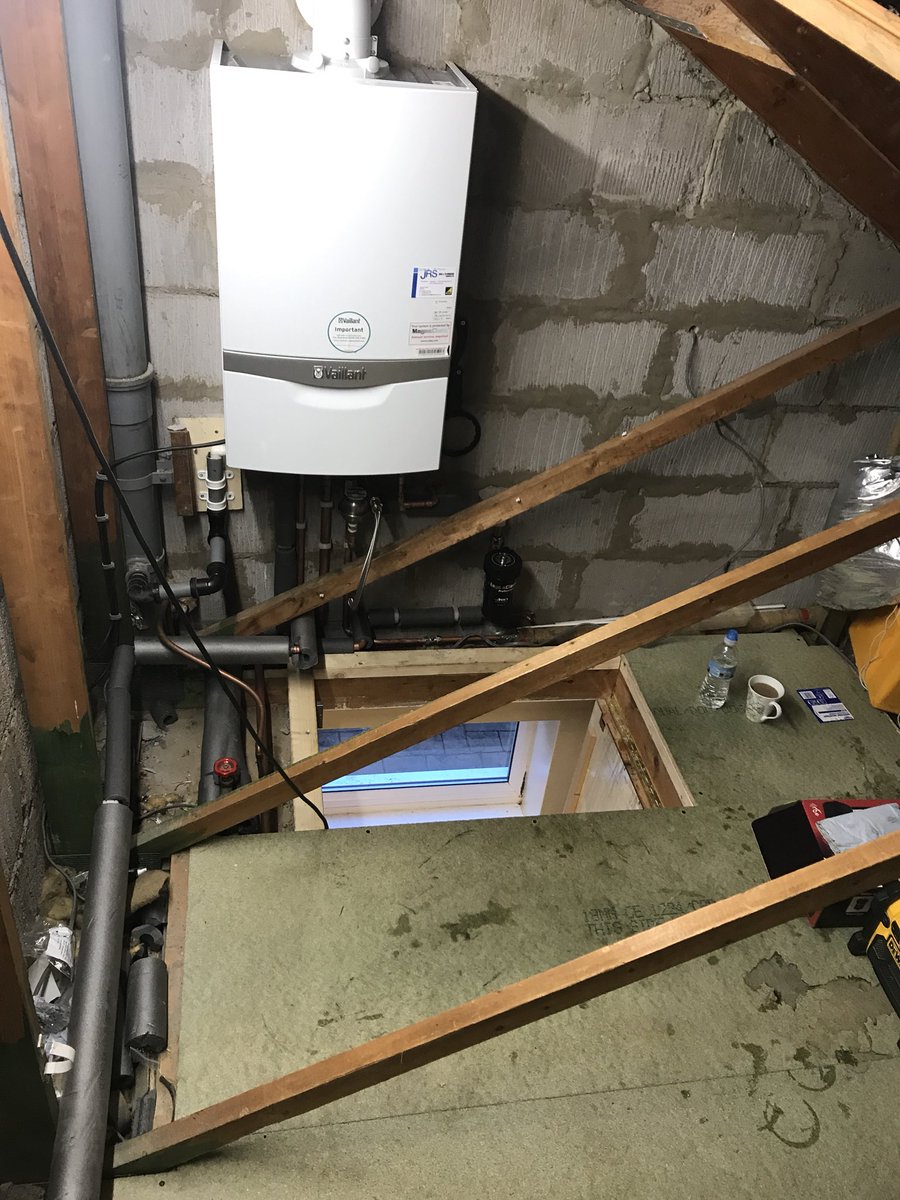 JrsGas's tweet photo. New valliant boiler installation with magnaclean and hive controls with 7 year warranty https://t.co/z4F6u22Qi3
