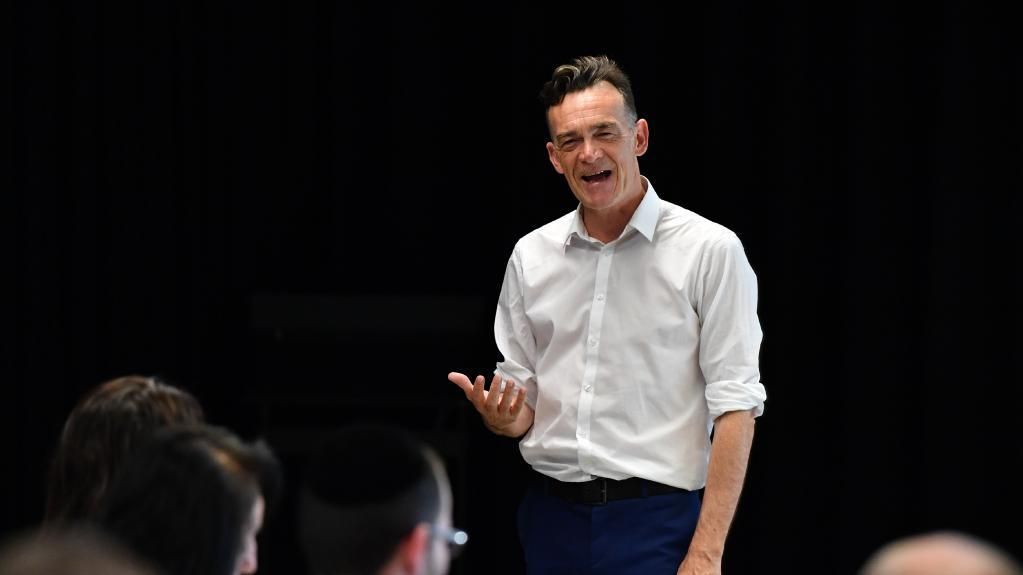 onyourblock tweet media