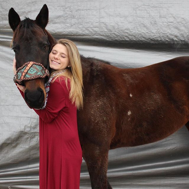 LakotaTrailers's tweet photo. "I don’t want to have my life be for nothing. I want to inspire people, and I want to be heard. I want to make a change ❤️
•
#LakotaYPA #LakotaTrailers #LOVELakota #animal #cute #field #farm #nature #pony #ponies #biomane #babyhorse #beautiful 📷: @race.on " https://t.co/8Z2yEHlb2I