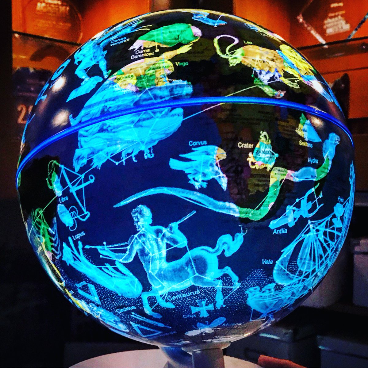 stemceo's tweet photo. Presenting: Oregon Scientific’s “Starry Globe” #AugmentedReality learning tool for children 5+ #STEMApproved 🌍💫🏅
MSRP $39.99 = https://t.co/pcKyH4mMct
(app available for iPhone & Android) https://t.co/uy5DiPp3ue