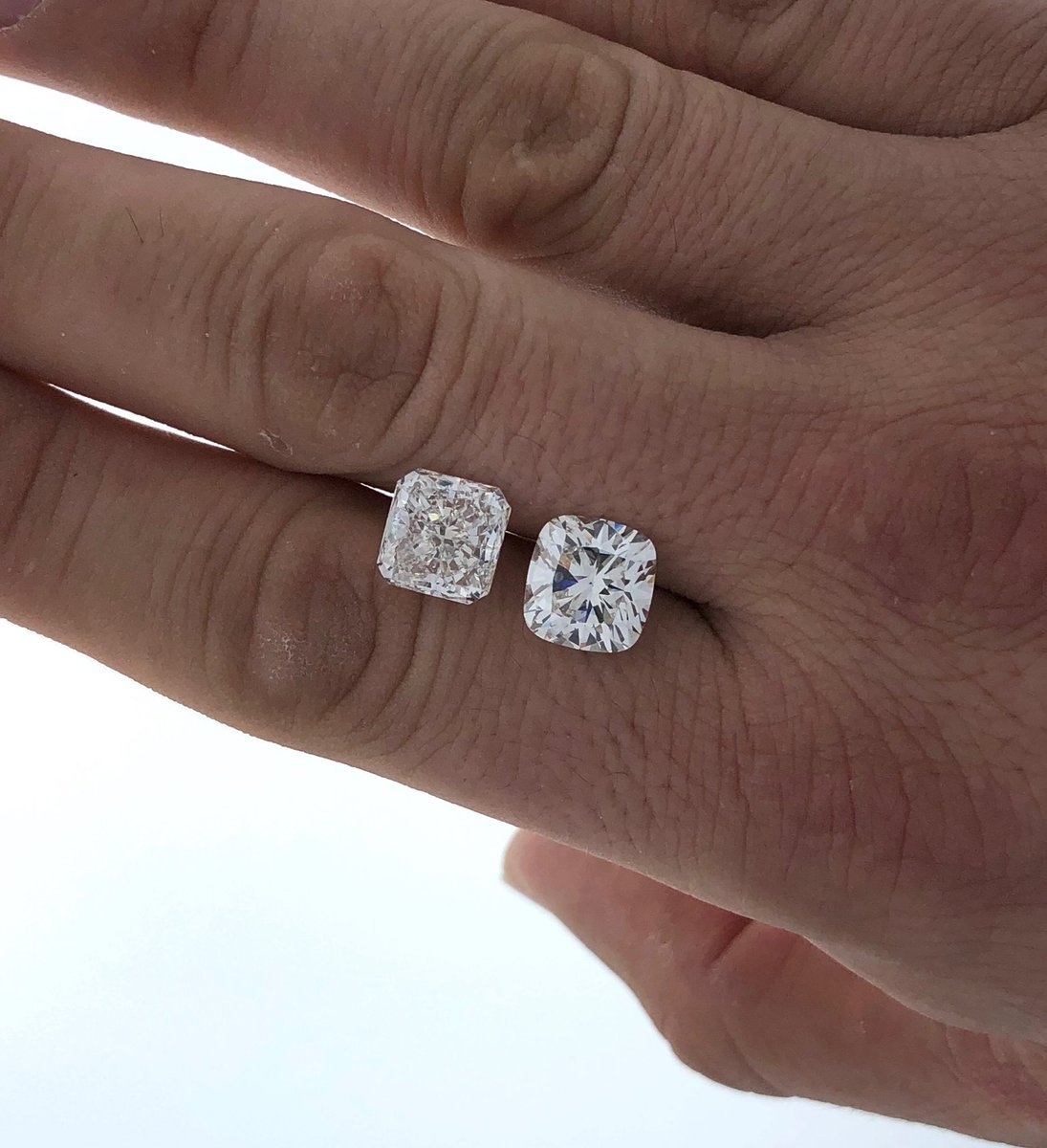 adcdiamonds's tweet photo. Pick one 💎 https://t.co/Z0CiNrzO6l