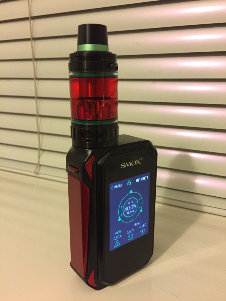 So colour coordinated. Uwell Valyrian, Red Astaire. Superb flavour, really happy with this set up. How are you all? #vapelife #vaping