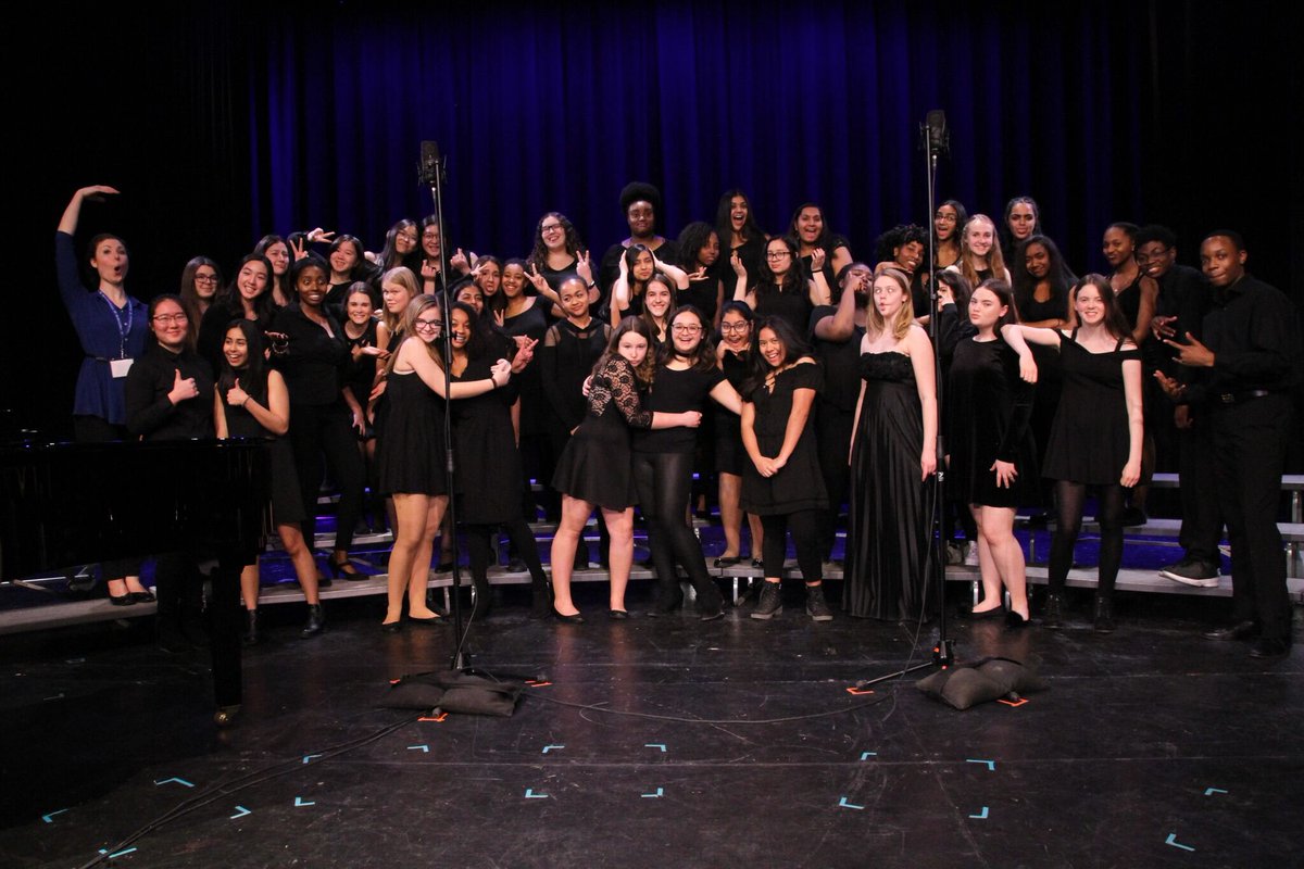 HeyMsHynds's tweet photo. Bellatonix was straight fire 🔥 today! You guys sang with your full hearts and it was an honour to make music with you 🎶 So much love for you ladies! 😍💃@MusicMayfield https://t.co/XIkjEMlWeI