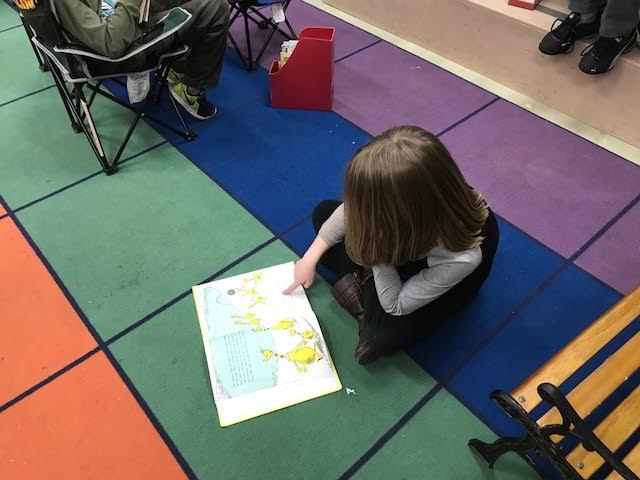 SchDistofMilton's tweet photo. @gomiltonwest 1st grade students share a smile and celebrate #ReadAcrossAmericaWeek with some good Dr. Seuss books this afternoon. #SDMReads #MiltonPride https://t.co/ah9ph6kaPx