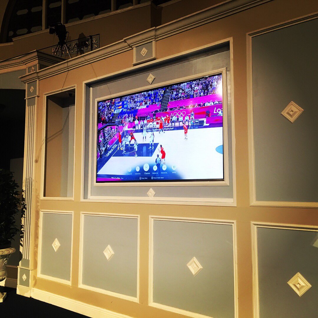 NOAVPro's tweet image. 2 new 82” @samsung LEDs and some AV work in this downtown church - New Home Ministries. 🙌📺🙌📺🙌 #noav #neworleans #audio #video #church #downtown #downtownnola #nola #louisiana #usa #samsung #led #tv #love #this #setup #picoftheday