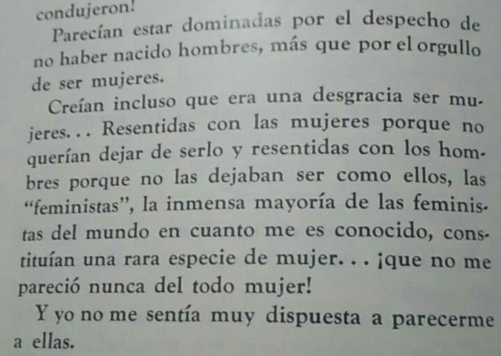 MaxiS717's tweet photo. Evita hablando del feminismo https://t.co/EYiJiTZu26