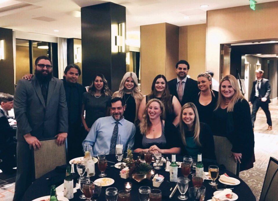Jmtorres_MAS's tweet photo. TEAM WEST COAST! #Masonite #SalesMeeting #DallasTexas @MasoniteDoors https://t.co/tfQcxeCr7n