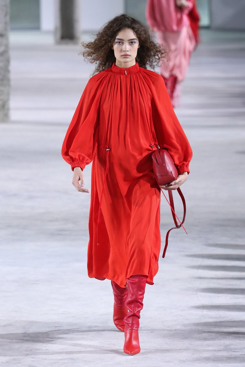 MANAMAE_'s tweet photo. @tibi - Fashion Week 😍
#FashionWeek
#ParisFashionWeek https://t.co/N45j6btf7y
