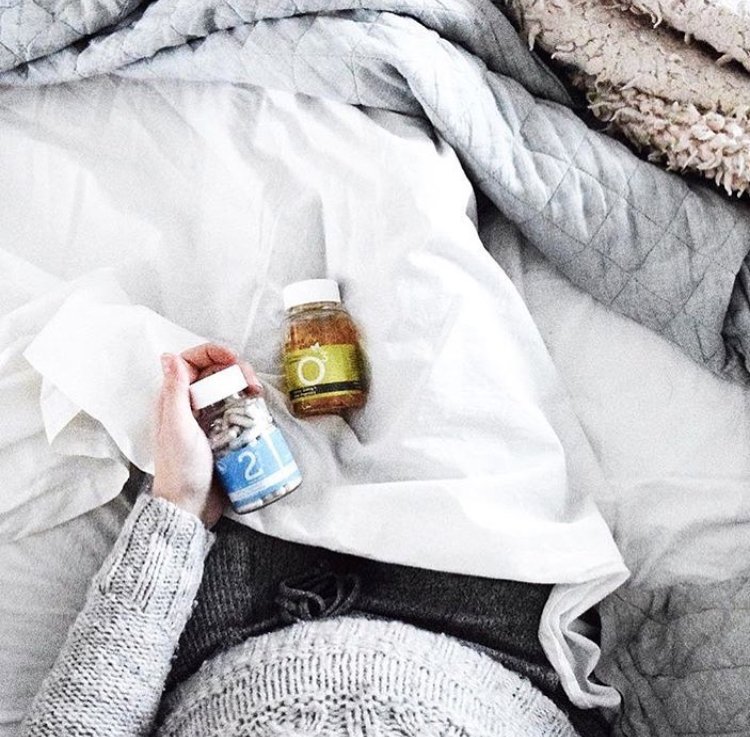 PromisePrenatal's tweet photo. We are loving this cozy little bump @alyssagenau! #promisemama #2ndtrimester #mindfulliving #healthypregnancy #bumpstyle #pregnancy #prenatalvitamins #allnaturalingredients #promisestage2 #promisedha #promiseprenatal https://t.co/MW0ASSn81R