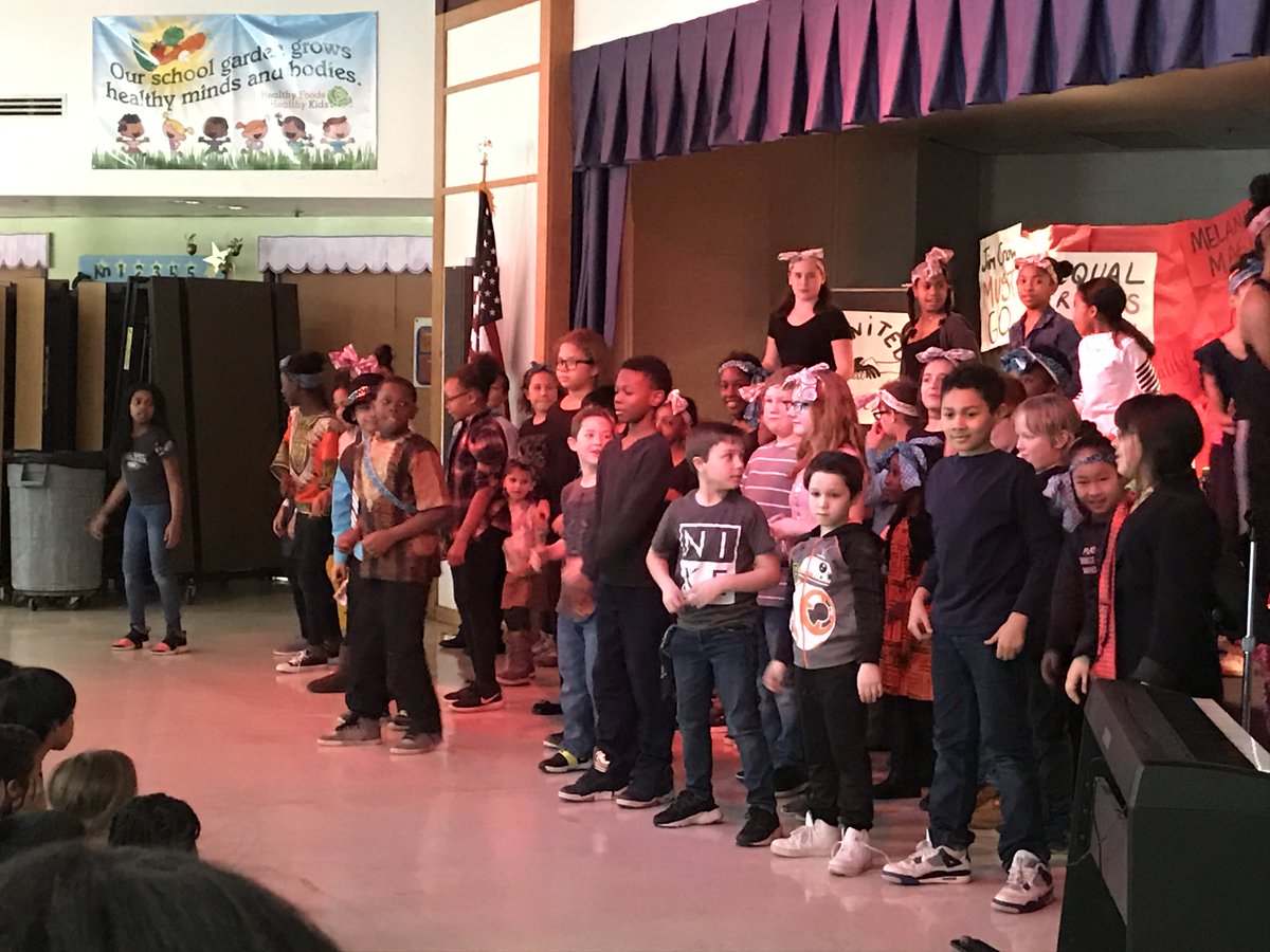 ChristinaK12's tweet photo. #BraderES celebrated Black History Month with singing, dancing and presentations of key figures in history. #BlackHistoryMonth | https://t.co/GMucNBQcuI https://t.co/ix4gPy8Dmh