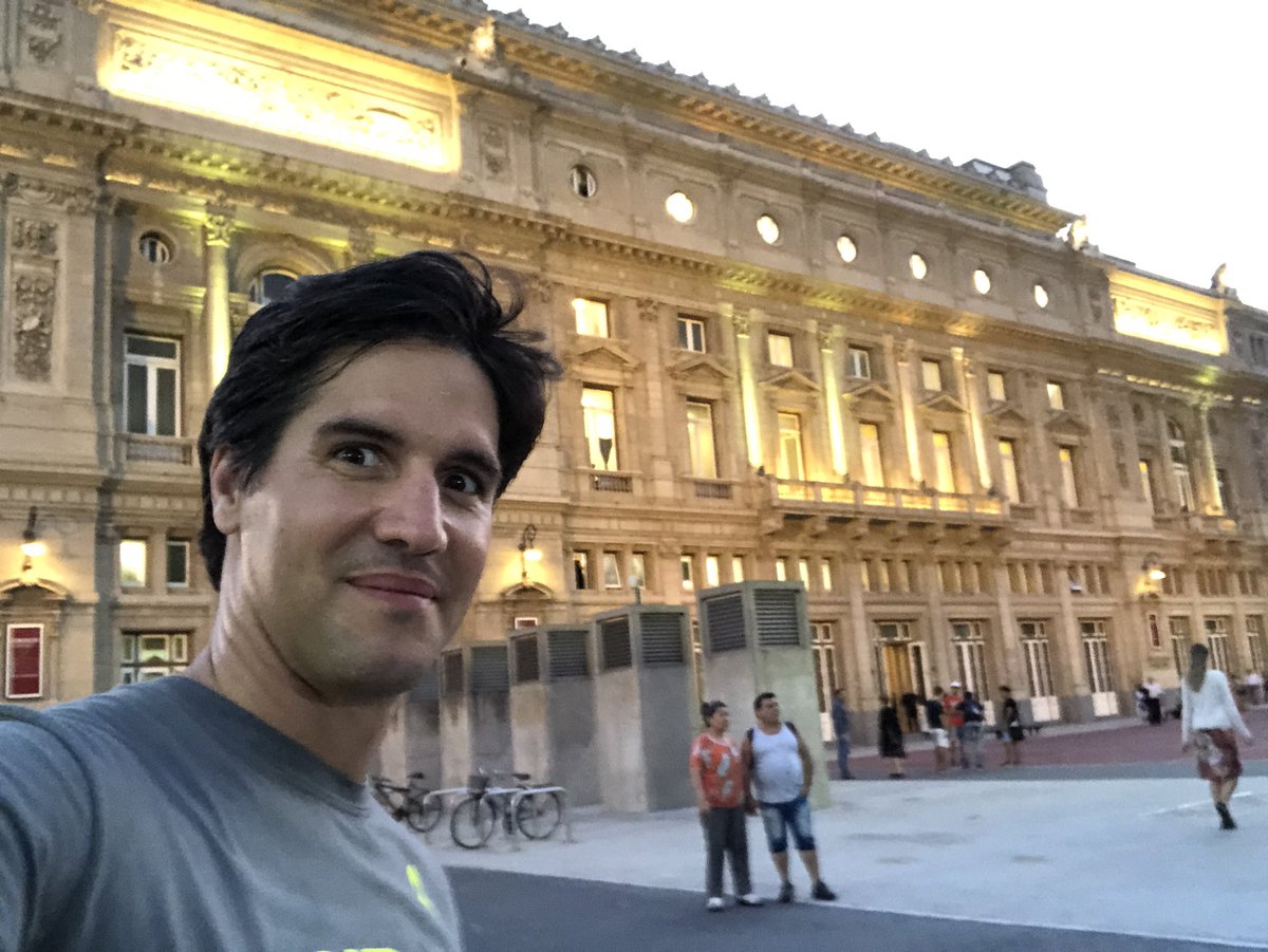 MLaGattina's tweet photo. #runningtest presentación #NikeReact #gobuenosaires #hoyseentrena https://t.co/oAcOu3zhYa