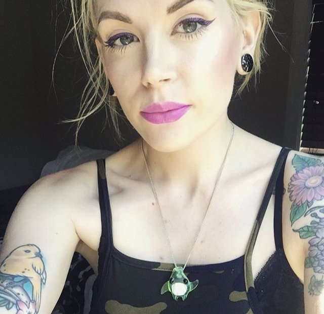 CannaGems's tweet photo. Our glass expert Mo wearing her Scalien Pendy by @kahunaglass come check us out at 315 king st. East in Hamilton Ontario Canada. https://t.co/6K4uyPB3YT