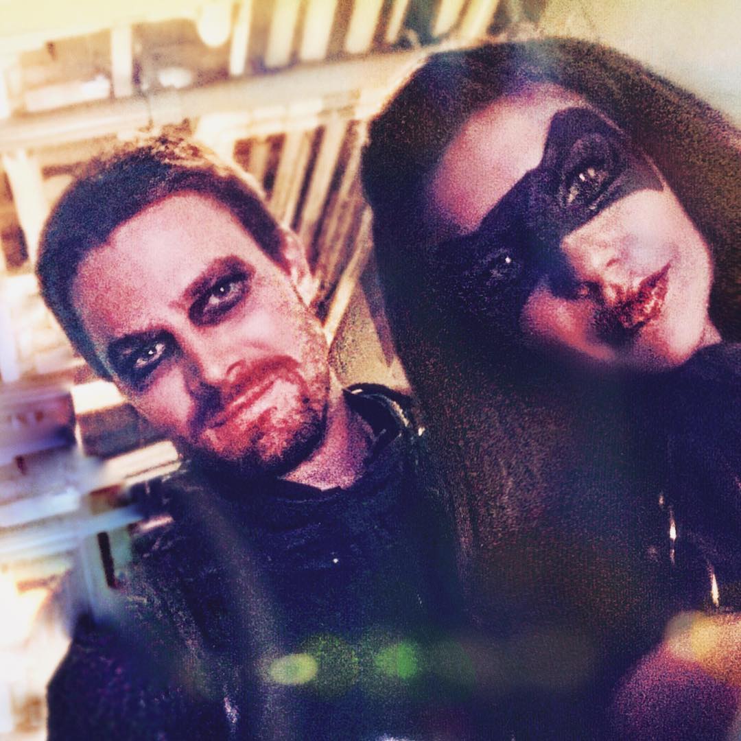 13PJMOON's tweet photo. [INSTAGRAM] #Arrow Stephen Amell.

.@JulianaHarkavy : We’re baaack 🏹🏹🏹 #Arrow #ArrowThursday

(https://t.co/4QpCz1eSNT) https://t.co/IP9hYYfSHf