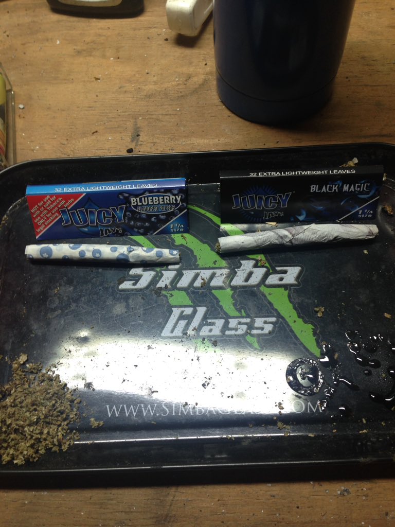 Gamboi503's tweet photo. #ppp #StonerNation #420society #Frenchie #nsfsociety #Shinyberry #oppyayouknowme #beastfromheadtotoe https://t.co/3676Ejr36T
