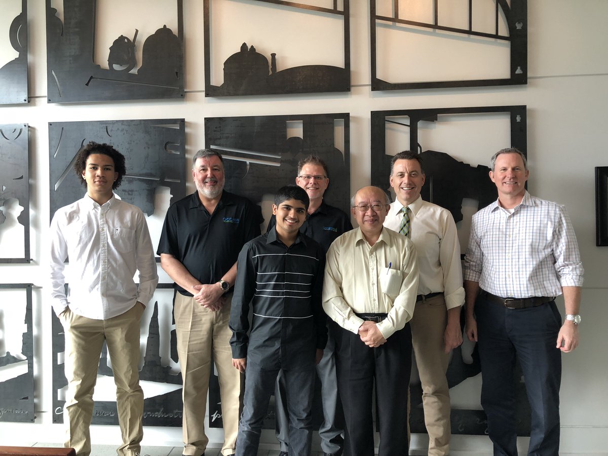 CUTRUSF's tweet photo. @CUTRUSF thrilled to welcome colleagues from @occamtechgroup to @EngineeringUSF today to discuss IoT, sensors and smart cities! Next task: instrument our golf cart! https://t.co/V5Do6NIk1M