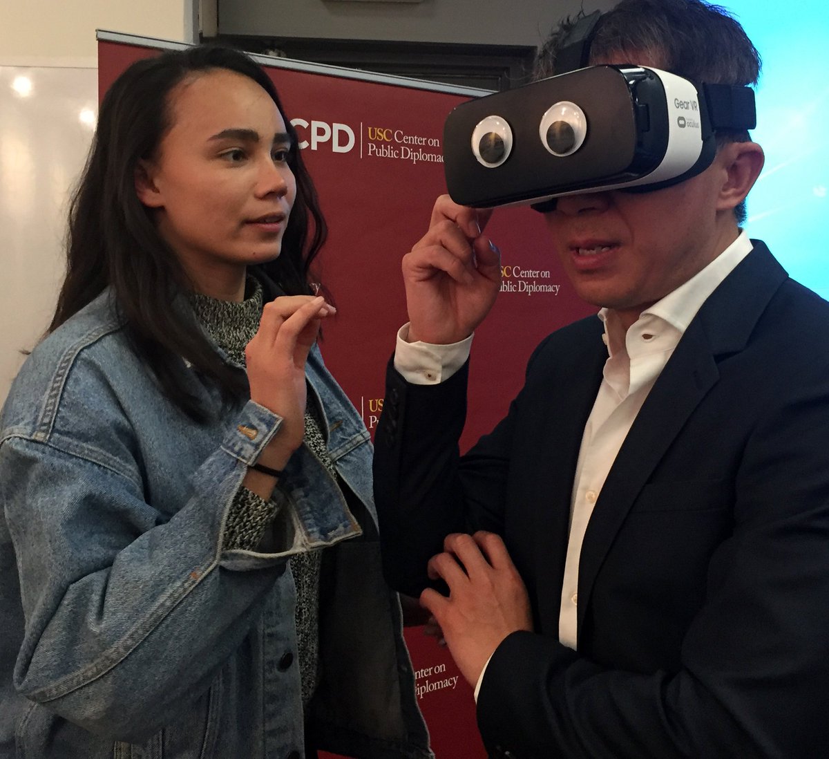 PublicDiplomacy's tweet photo. CPD Director Jay Wang & #ASCJ journalism student @EJordanWinters taking an immersive view of South Korea! Watch our #CPD360 + @TheJovrnalism stories published on major media platforms: https://t.co/eIywuMJznz https://t.co/OZ2kST5Jxl