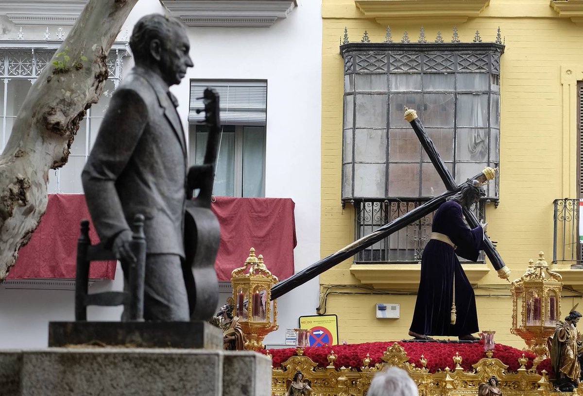 Tan sólo faltan cuatro semanas para que la <a href="/Hdad_LosGitanos/">Hermandad de Los Gitanos</a> haga su estación de penitencia desde su Santuario 📷Jesús Spínola #SSanta18 #Sevillahoy #CuaresmaPS sevilla.abc.es/pasionensevilla