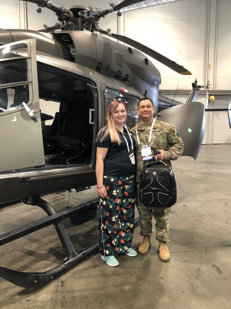 TracPlus's tweet image. Woop woop! Warren from @USArmy Aviation and Alan from Firehawk Helicopters with their new @MGFProducts #tracplus flight bags! #HAI_EXPO18