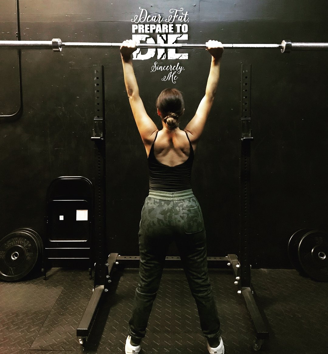 csagnes_5's tweet photo. Regrann from @gutierrezelizabeth_ @Elygutierrez19 - Here we go March 💪🏻👊🏻🔥..... nadie dijo que sería fácil.. pero vale la pena.. @fitnessbybbf #littlebittle #focused #iseeyoumuscles - #regrann https://t.co/ihBY7AV1zT