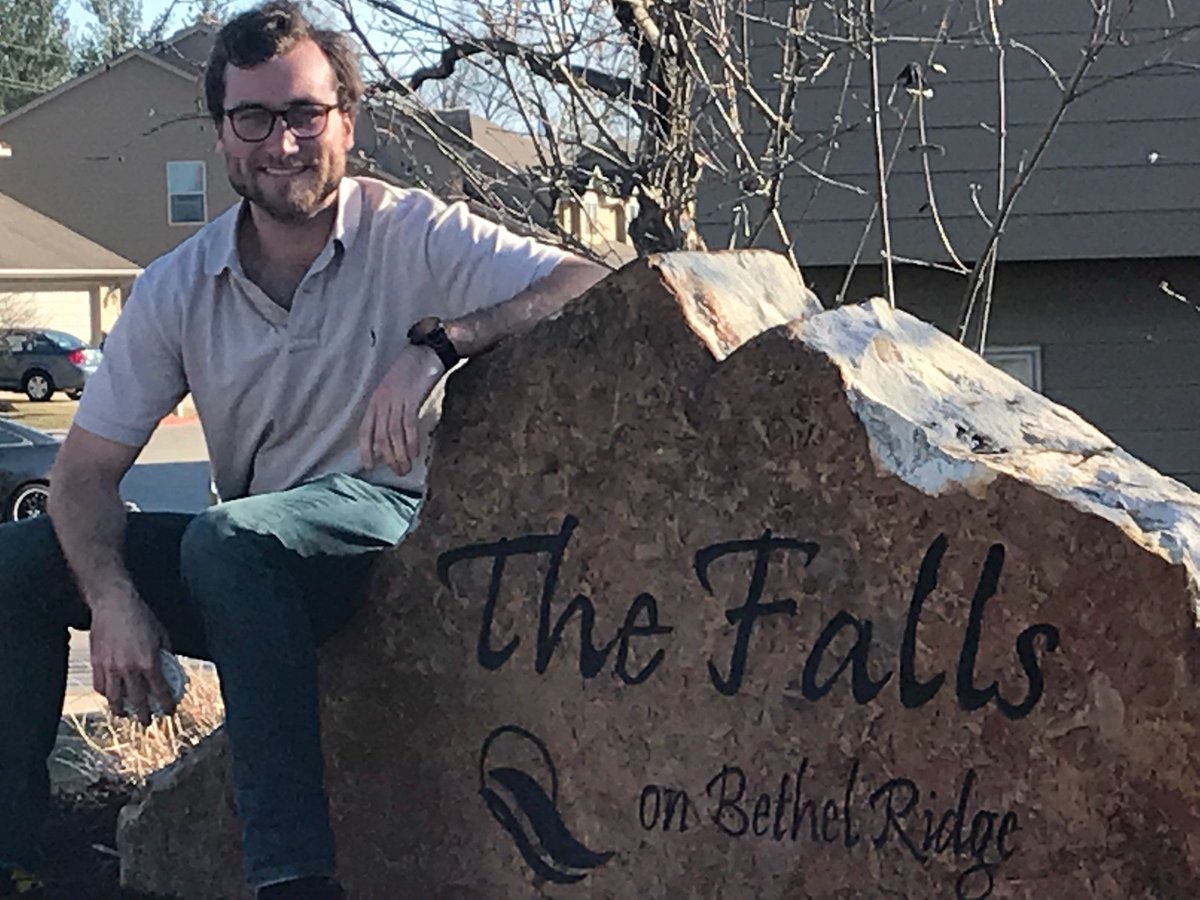 fallsofcolumbia's tweet photo. Meet Zack, one of our new Community Ambassadors. Zack is a Marketing major at Mizzou who plans to start his own business flipping houses. We’re glad to have him join us at The Falls! https://t.co/sjfBgZrHBm