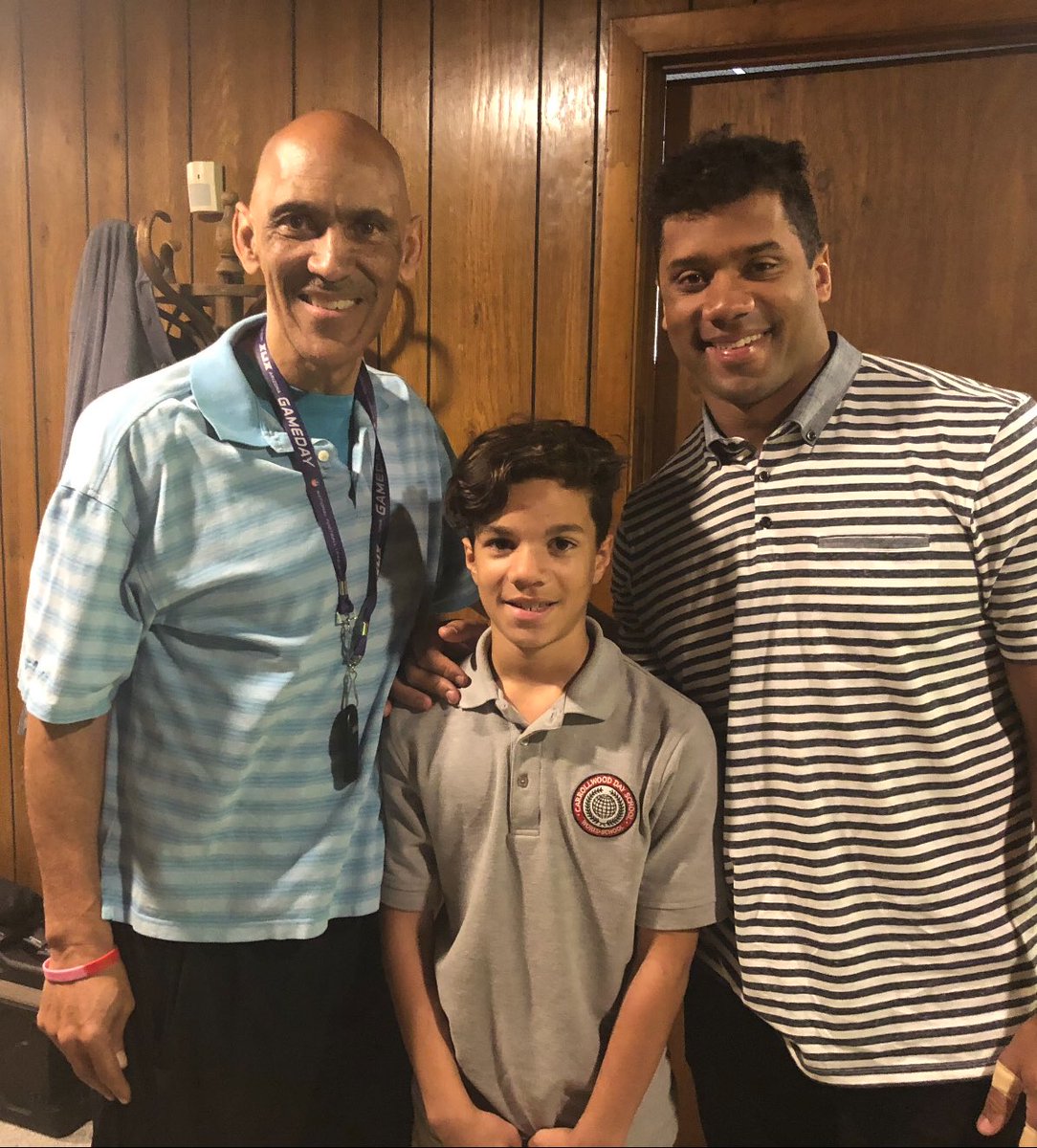 andriaTUF's tweet photo. @TonyDungy Justin is certainly following in your footsteps! Apple doesn’t fall far.. #TUF #BuildingYourBrand #TrainUpFirst #Prov.22:6 https://t.co/qQ4rNMcSfh