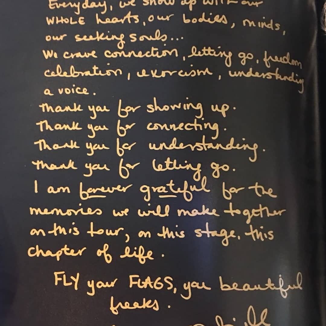PinkEuropeans's tweet photo. **spoiler alert**

(Please credit the repost)
#Repost @JunkyJeff
Tour merch ! 😍 https://t.co/mG2d2j2Jl8