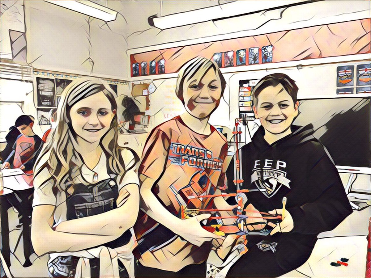 msrussells4_5s's tweet photo. Building simple machines in science today! We built a chainsaw, flagpole, sailboat, car window, scissors, and hockey sticks! #haysboroloveslearning https://t.co/3tB2pagiih