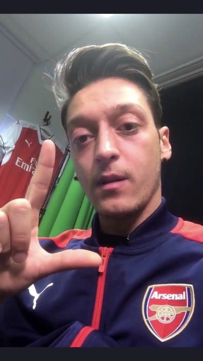 AK_Cole's tweet photo. Yo Pierre, open for a surprise dear
#ARSvMCFC #Arsenal https://t.co/XlcPIP9goh