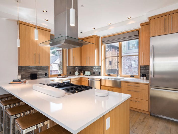 TripsInRentals's tweet image. With #Telluride joining the #EpicPass we just couldn’t pass up the opportunity to feature one of our favorite #rental properties in this historic little mountain town! To view more details on this Depot Ave. rental → tripsin.com/colorado/tellu… @TripsInColorado #Colorado #TripsIn