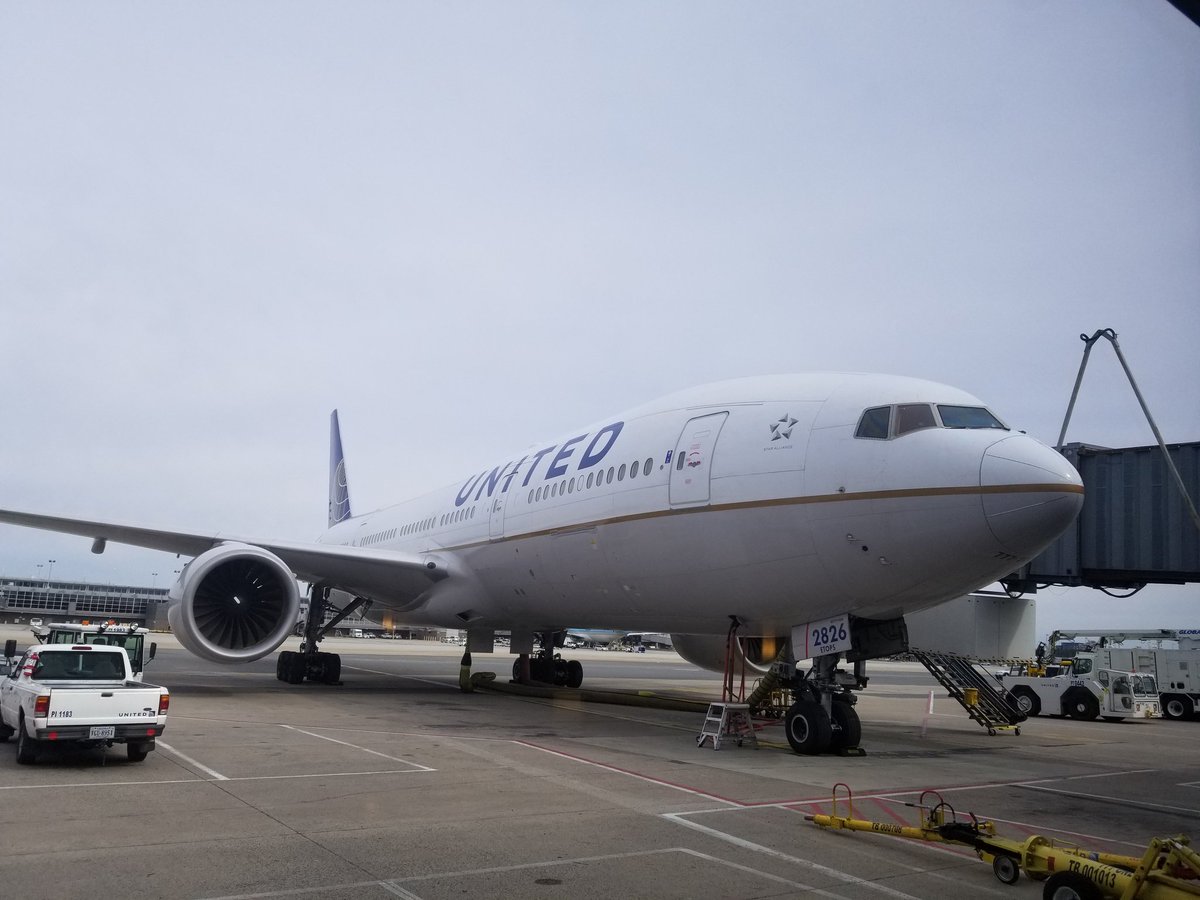 SWRG_23's tweet photo. @united thanks for the lift yesterday and today MCI/IAD/ORD. Smooth sailing!  Appreciated the email about possible weather in Chicago today https://t.co/3xhVS9Qe6n