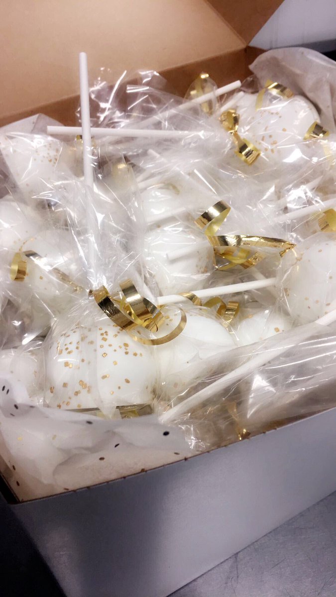 Rolled, dipped, sprinkled, bagged, tied, boxed and ready to ship...
Oh, you didn’t know we ship our treats. Wherever you are you can enjoy a tasty treat from @sweet_tees_treats 
#weship #delivery #mailmytreats