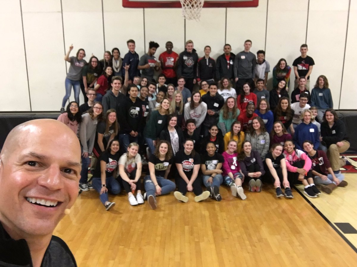 HearTedTalk's tweet image. Year 16 at BBCHS!  Always an energetic group of students who want to make a positive impact on their school!  Thank you @bbchs307 and @BBCHSSC for the opportunity to work with you again this year!  I am already looking forward to 2019!  #IFeelGreat