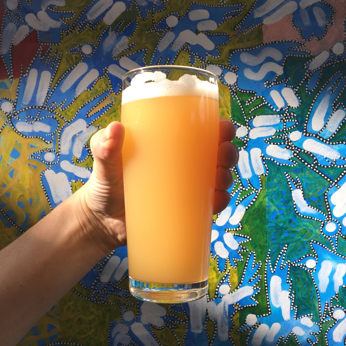 Got me looking so hazy in love! New beer next Thursday! March 8th - mark it on your calendars.
.
.
.
#ipa #craftbeer #yeastvan #hazy #vancouver #vancouverisawesome #newbeer
