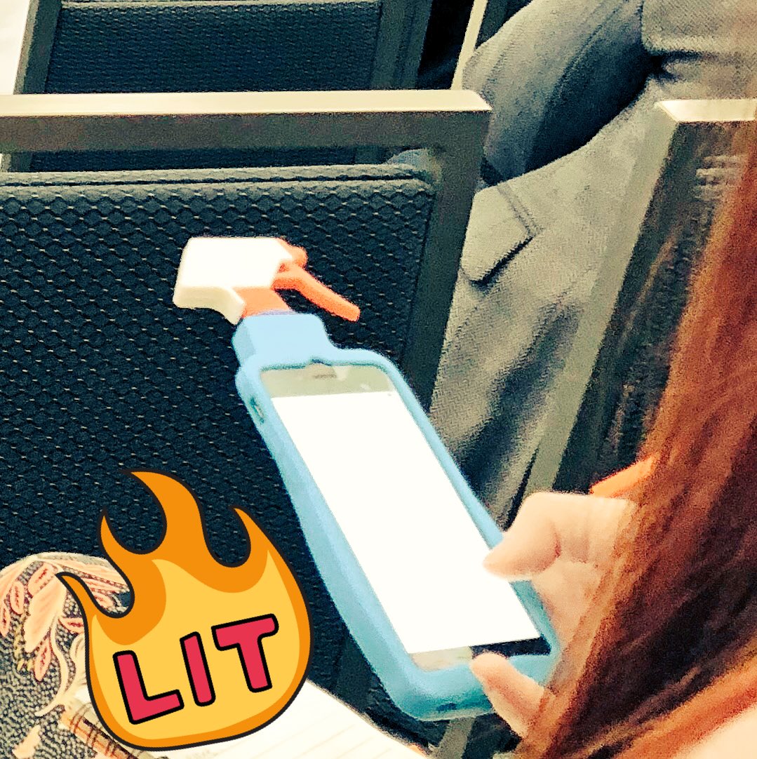 eJoaquinH's tweet photo. You know you’re surrounded by passionate social media professionals when you see this...
@RowanhGrant
#WorkOrFun
#SMMW18 https://t.co/siQEiUyObR
