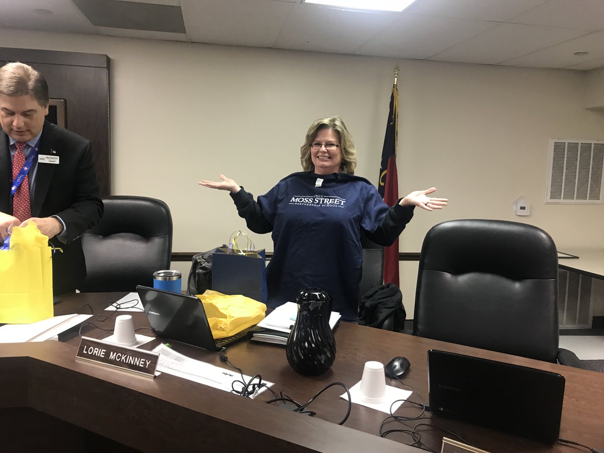 parkss12's tweet image. Super Excited about the UNCG Moss Street Partnership School! @UNCGSchoolofEdu @UNCG @RCS_NC @MossStEagles @xpressmom @Carlitude