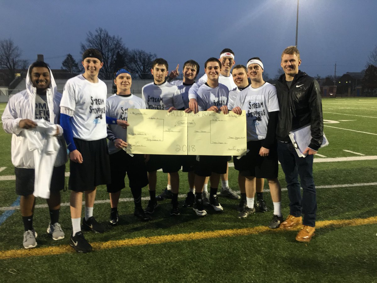 QCHS Class Of 2018 tweet media