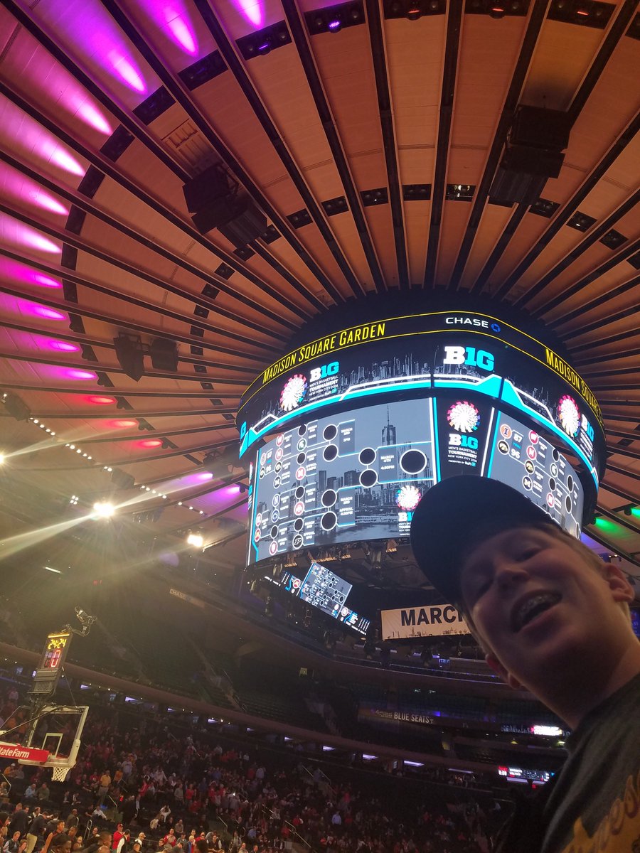 mbooms's tweet photo. #B1GatMSG 
Let the lion roar!
#thisplaceiscool https://t.co/YPgoPaq85a