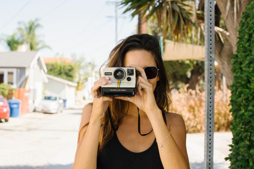 TOMS's tweet photo. Sawyer, a classic frame with a retro pentagon shape. 
https://t.co/jAtRj6IPXz https://t.co/DAbxvUe6Q8