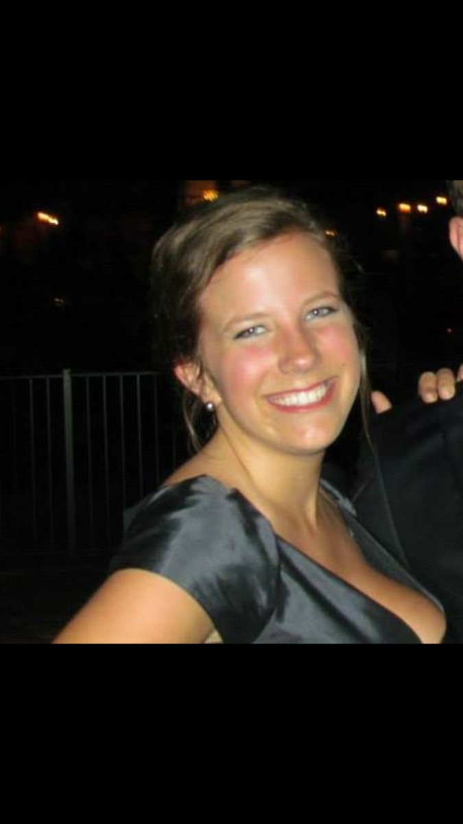LITcomedy's tweet photo. Emily Massarois the giggliest DC transplant you will ever meet. When not on the hunt for a good plate of nachos, you can find her clowning around in Dupont Circle or performing improv with Cloaking Device on Mondays at IMPROV WARS #LITFaces #GetLIT18 #IMPROVWARS #nachosarelife https://t.co/uLPf7zOH5Q