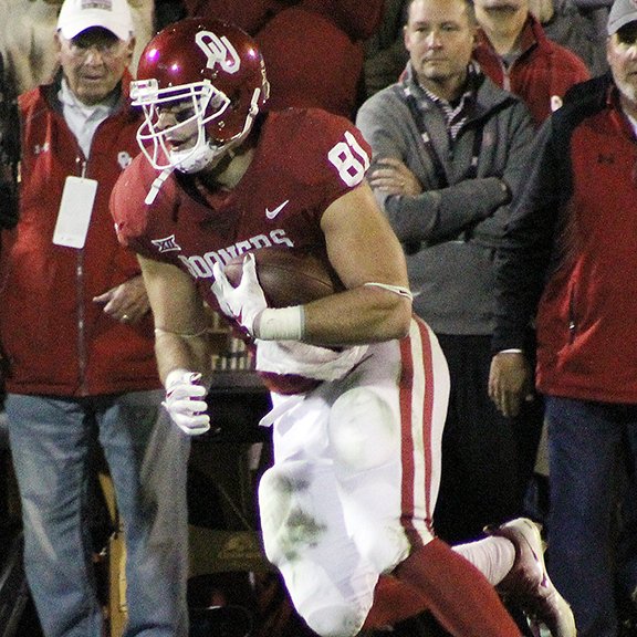 RoadTripSports's tweet photo. #CollegeFootballAmerica #NFLScoutingCombine Thursday checks in with #OU TE Mark Andrews #BoomerSooner #Sooners #GoSooners #ProSooners #FBS #NFLDraft #NCAAFB #NFLDraft2018 #NFLScoutingCombine2018 #ScoutingCombine2018 #RoadTripSports https://t.co/JEJybav7Pu