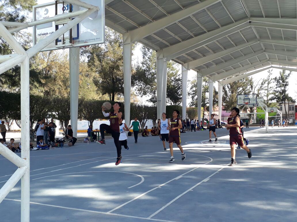 CelayaSIDEC's tweet image. #SidecEsDeporte

Muestran gran nivel cada uno de los equipos en la jornada 4 del torneo de básquetbol @CelayaSIDEC #LIEC #CONDEBA #CONADEMS 🏀🏆🏀, el cual se realiza todos los jueves en la Deportiva Miguel Alemán Valdés

@marcohgr